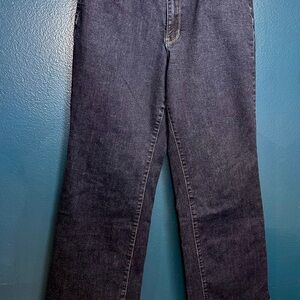 Judy Blue women’s Relaxed Dark Blue Jeans